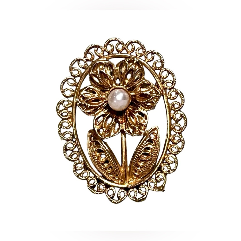 Vintage Gold Tone Floral Filigree Brooch with Faux Pearl Center